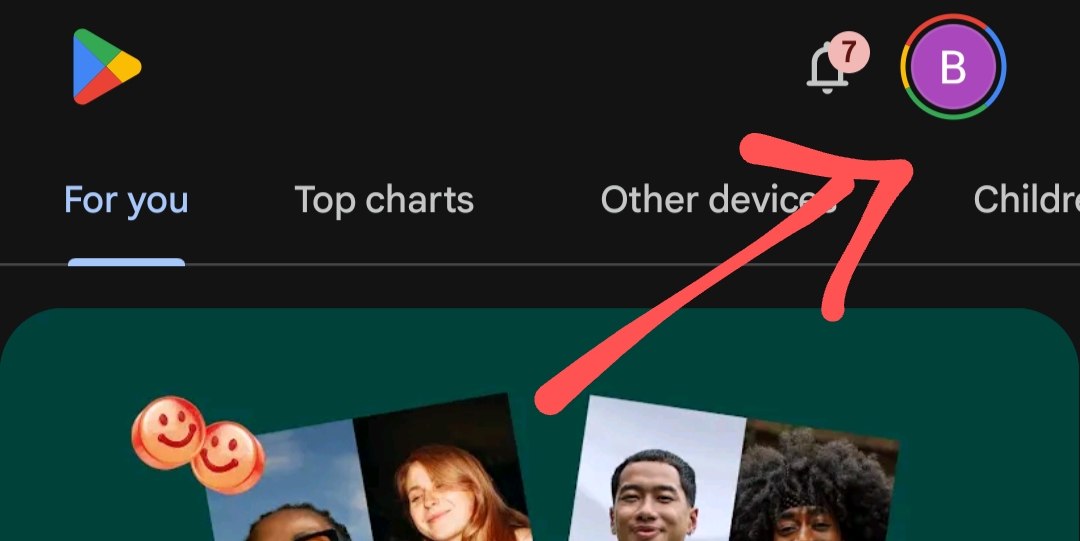 Tampilan Google Play Store dengan panah merah menunjuk foto profil di pojok kanan atas
